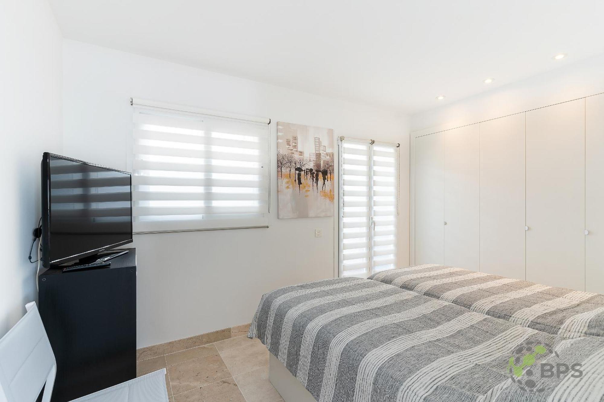 Amazing New Apt.-3 Rooms-6 Pools-spa 601 *