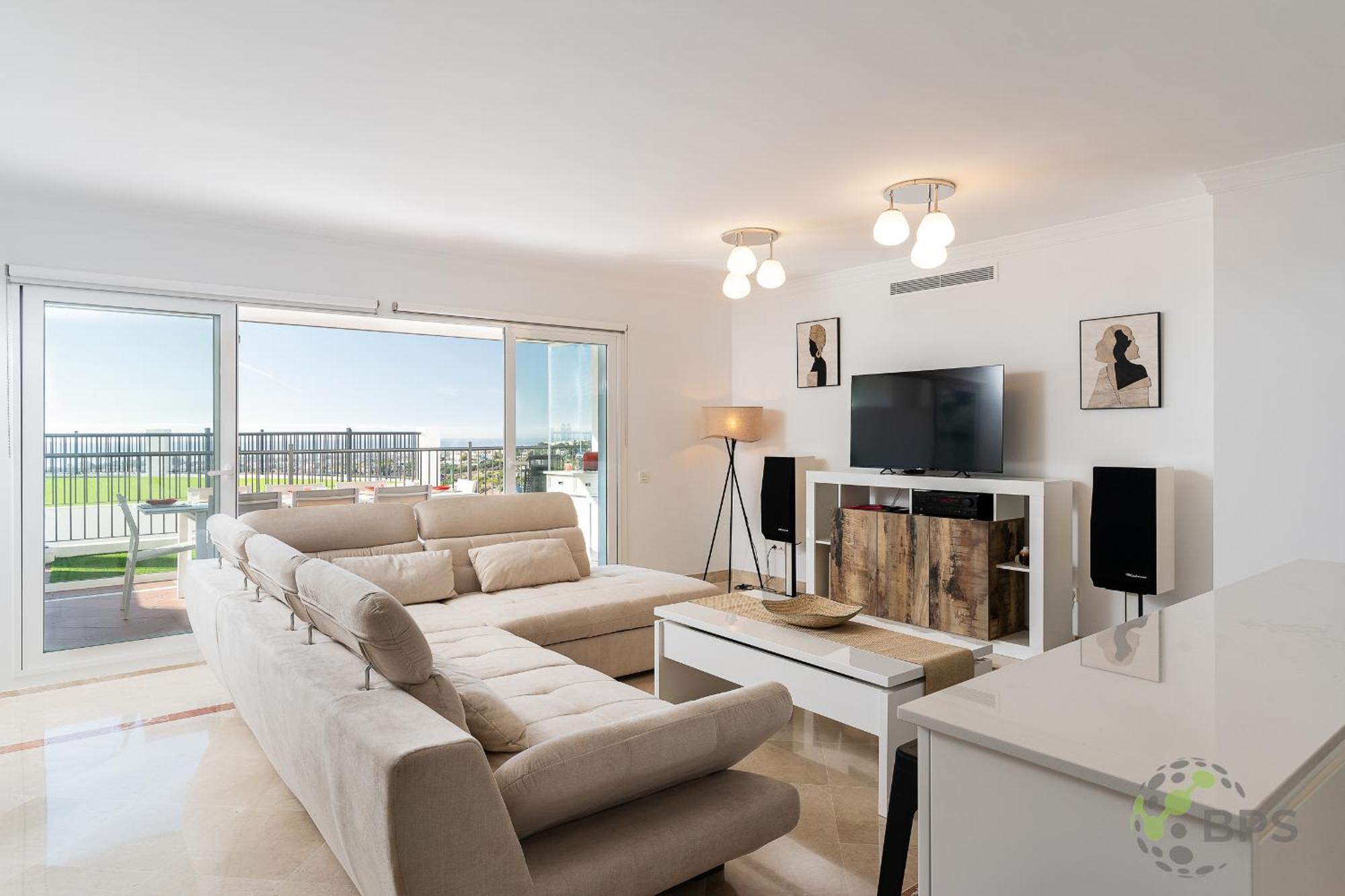 Amazing New Apt.-3 Rooms-6 Pools-spa 601 *