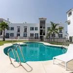Amazing New Apt.-3 Rooms-6 Pools-Spa 601